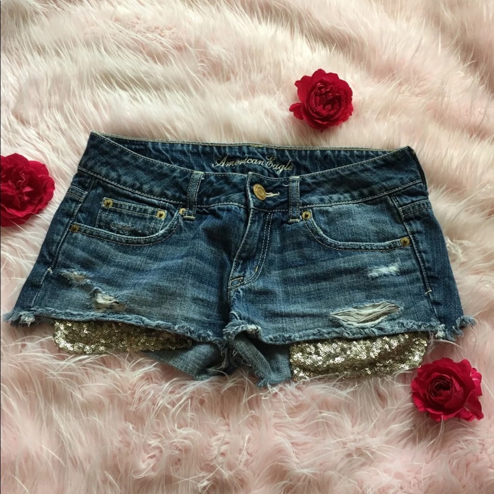 American Eagle Jean Shorts perfect for summer!